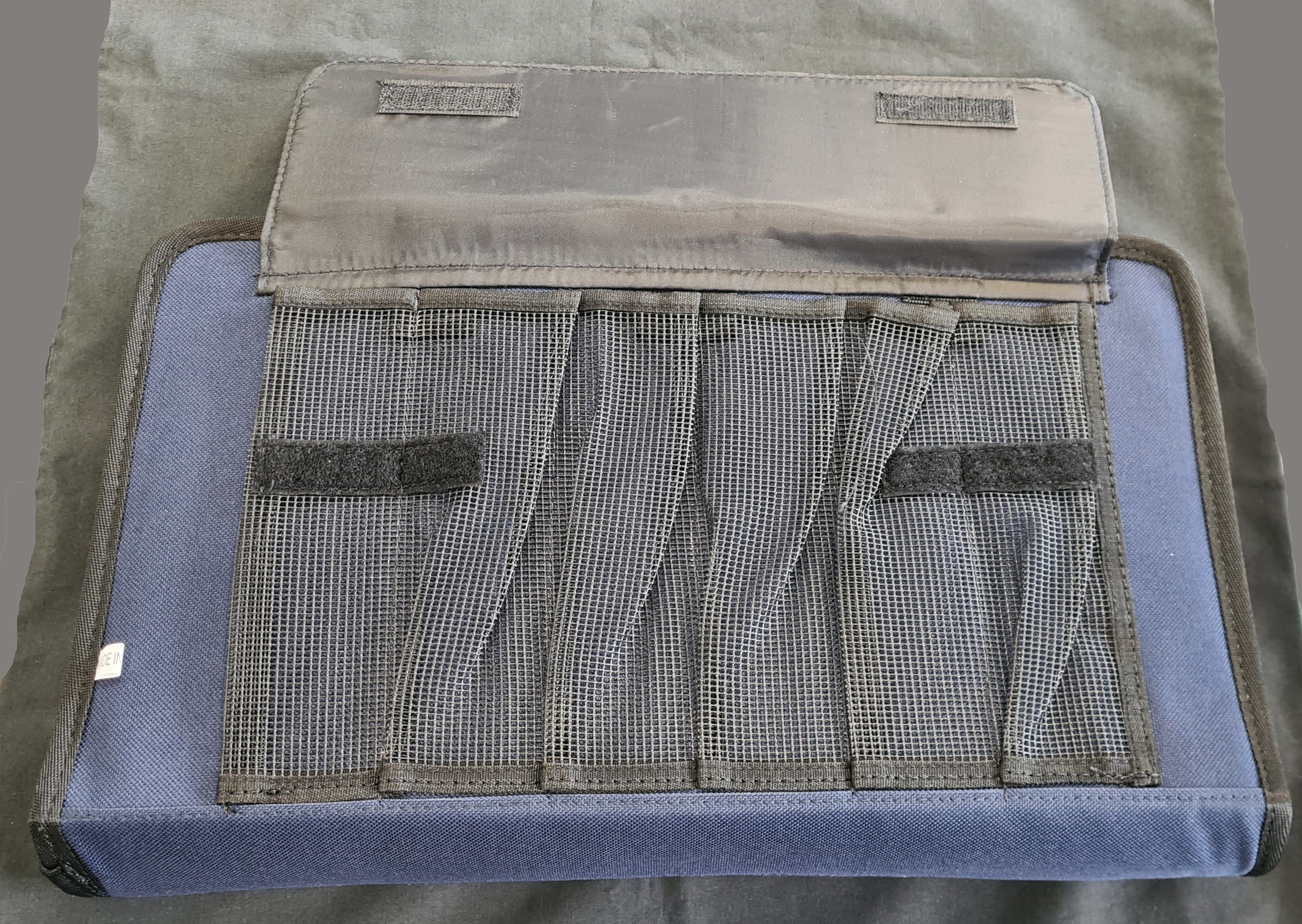 SW LAB JIG & STICKBAIT LURE POUCH - REEL 'N' DEAL TACKLE