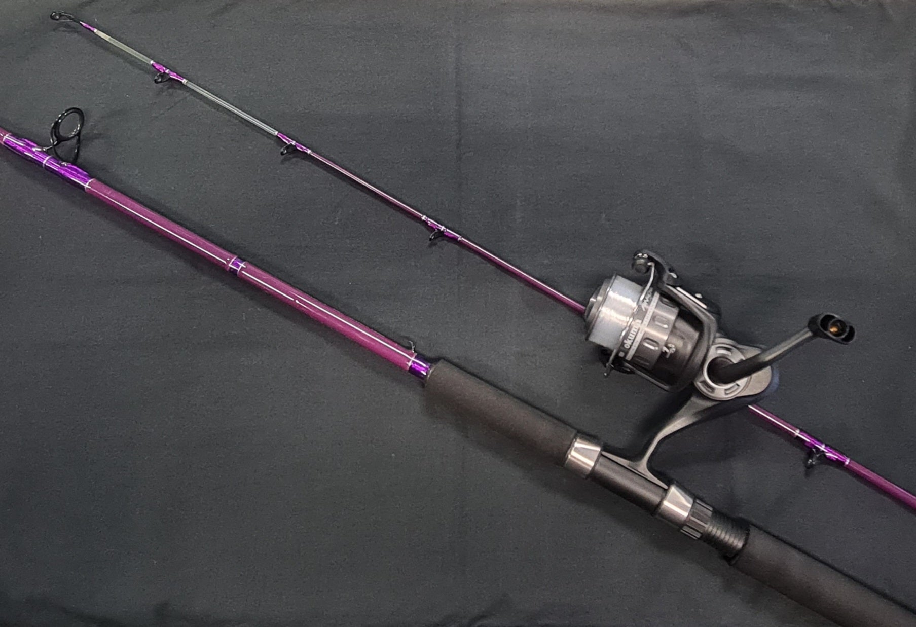 KOMODO FISHING ROD & OKUMA REEL COMBO 4-8KG HIRE#4 - REEL 'N' DEAL TACKLE