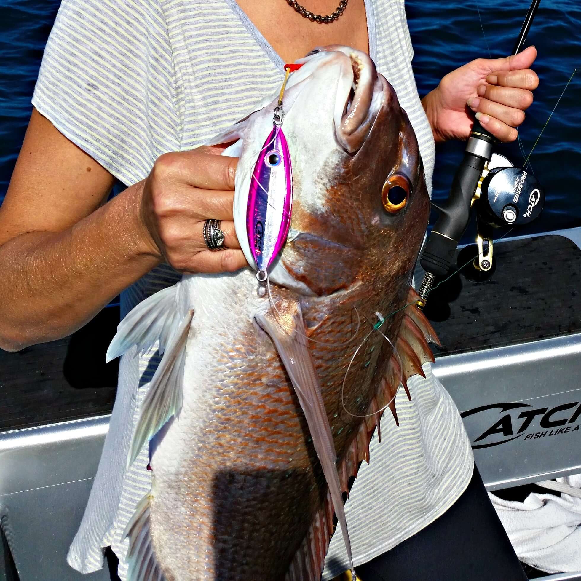 CATCH 100g THE BOSS SLOW PITCH MICRO JIG - REEL 'N' DEAL TACKLE